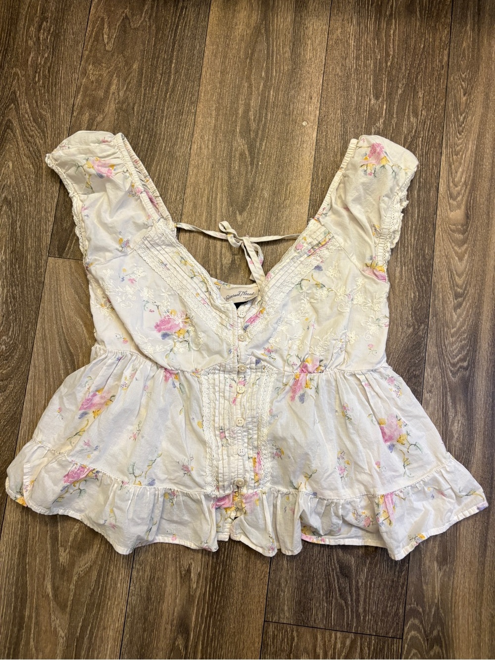 Universal Threads Floral Top